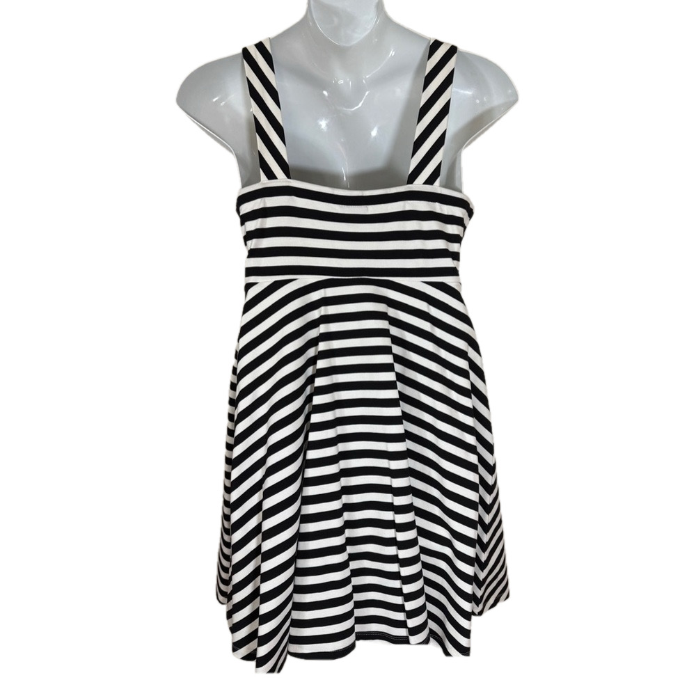 Torrid Black White Stripes Sleeveless Fit & Flare Skater Dress 
SKU0246 - Picture 5 of 10
